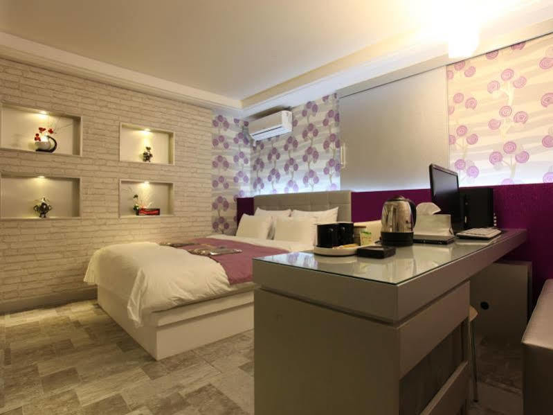 Hotel Pharaoh Seoul Exterior photo